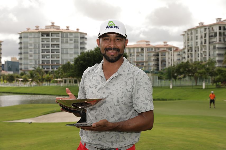 Omar Tejeira logró su primera victoria en el APAGOLF Tour 2022 tras conquistar este fin de semana el Santa María Open. Foto: APAGOLF
