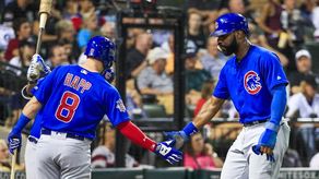 7-6. Heyward y Báez derrotan a los líderes Dodgers