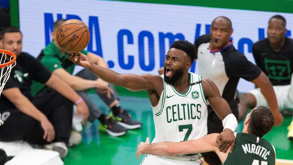 Brown conduce 15 horas para liderar una protesta en Atlanta, por Floyd