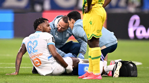 Murillo se toca el bíceps femoral.&nbsp;