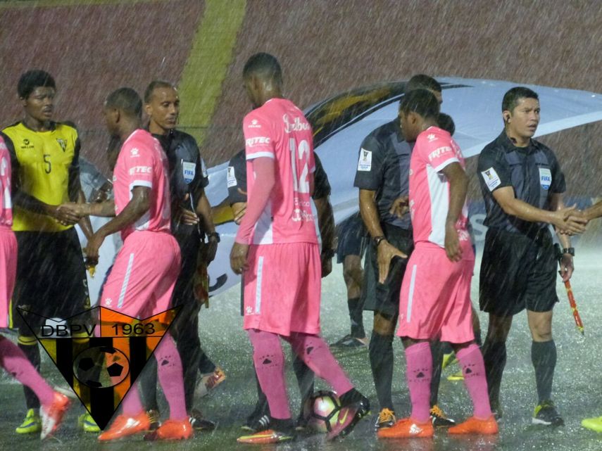 Árabe Unido se apodera del liderato del grupo D