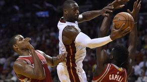 109-89. Whiteside y Wade lideran remontada de los Heat ante los Rockets