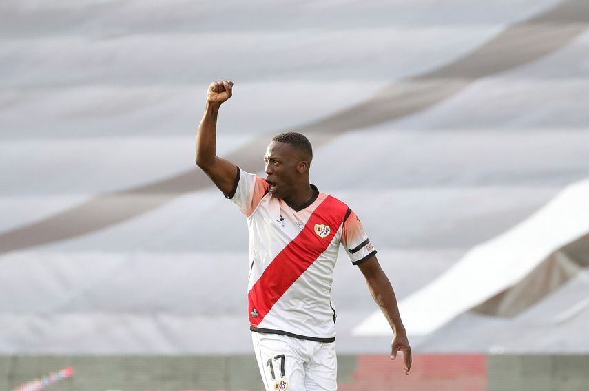 Rayo Vallecano y Boca Juniors acuerdan el traspaso de Luis Advíncula