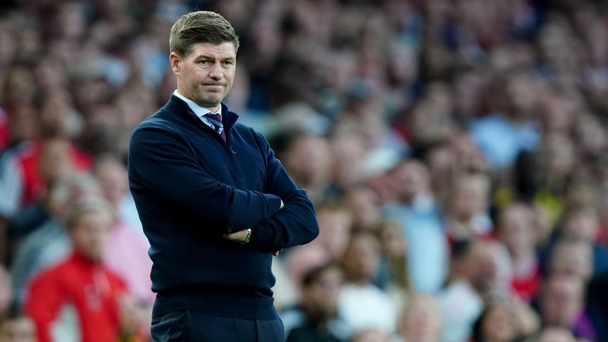 Steven Gerrard deja el Aston Villa