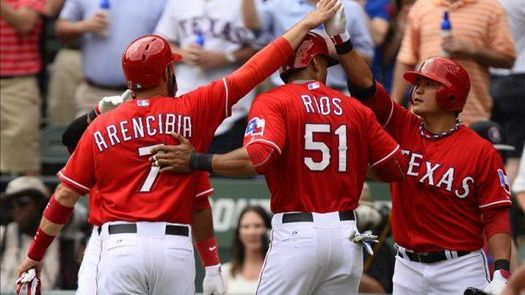 5-2. Gallardo recupera la forma y vence a los Yanquis