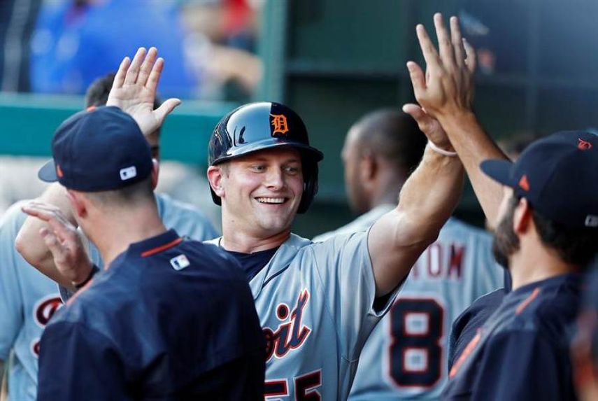 7-4. Castellanos y Hicks suman cuatro carreras contra los Azulejos