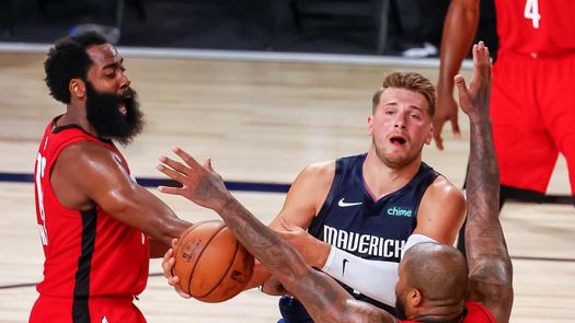 122-114. A falta de Doncic y Porzingis bueno es Barea para los Mavericks