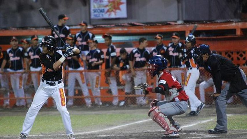 Los Santos propina paliza a Chiriquí, y la serie se definirá en el Olmedo Solé