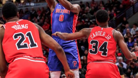 113-109. Drummond aportó doble-doble en la victoria de los Pistons