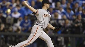 7-3. Peavy luce con el madero y sobre la lomita y vence a los Rockies