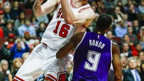 Pau Gasol volvió con un doble-doble y Rubio lo consiguió ante Curry