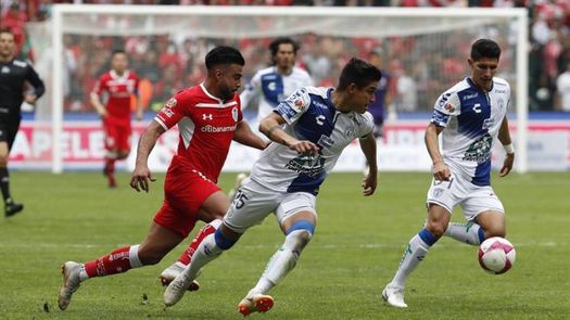 El español Méndez mantiene a Cruz Azul en el primer lugar del Apertura