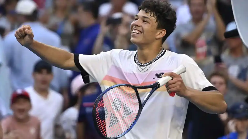 Djokovic avanza a cuartos de final