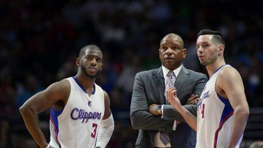 Los Clippers aprovechan la derrota de Warriors; Mavericks frenan a Pelicans