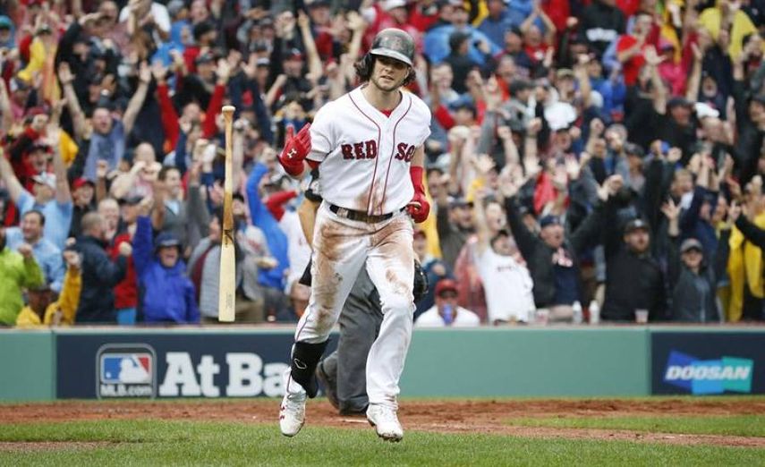 4-5. Vázquez y Benintenti conectan jonrones contra los Astros