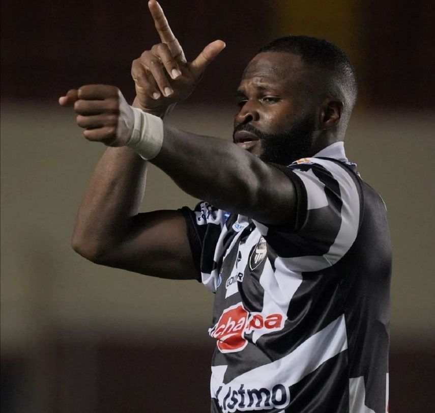 Tauro sumó 4 de 6 puntos ante Sporting en ronda regular.&nbsp;