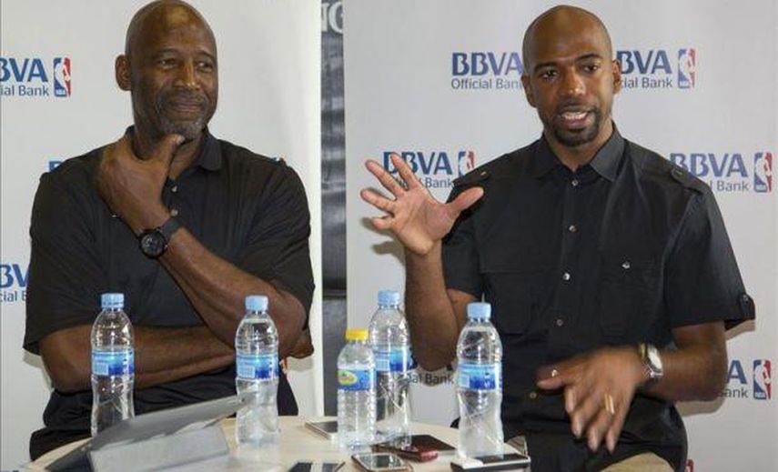 Worthy considera que los Lakers necesitarán /al menos tres años/ para volver a la elite