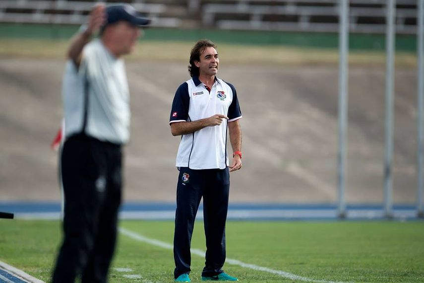 Leonardo Pipino realiza primer llamado a entrenamientos de la Sub-20