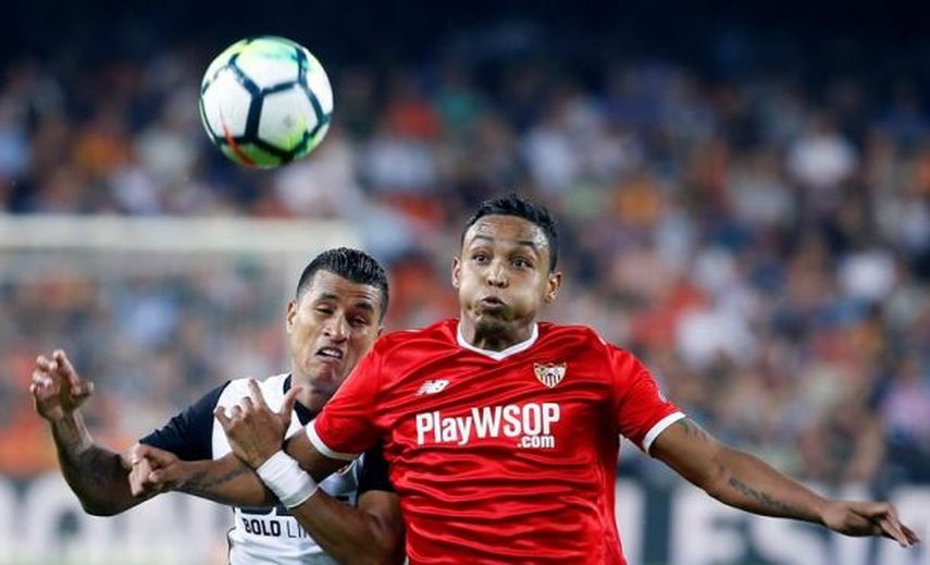 El Valencia espera al Barcelona sin Murillo y Maksimovic