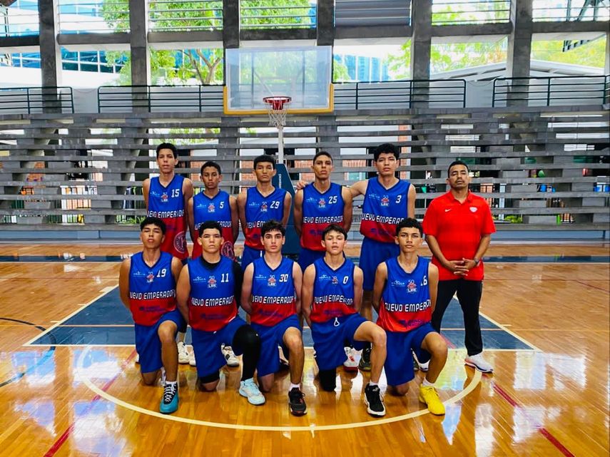 Equipo del Centro Educativo de Formación Integral (C.E.F.I.) de Nuevo Emperador de Arraiján.