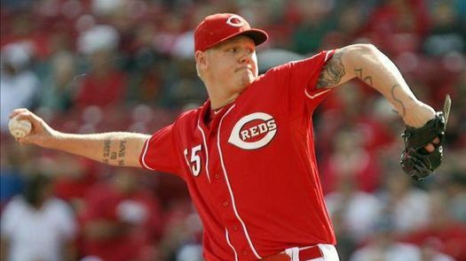 7-5. Latos controla la pólvora de los Cachorros