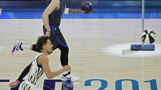 Doncic y Young, elegidos por unanimidad al Primer Equipo de Novatos