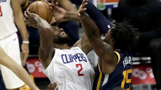 128-105. Leonard tiene un regreso triunfal y dirige victoria de los Clippers