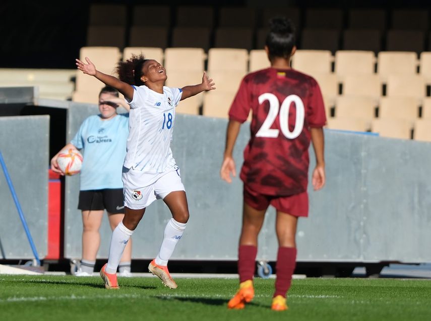 Contundente victoria de Panamá ante Venezuela