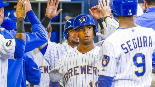 6-2. Fiers conduce desde la lomita el triunfo de los Cerveceros