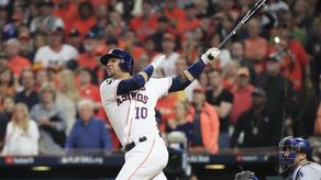 4-3. Correa remolca con sencillo el triunfo de los Astros