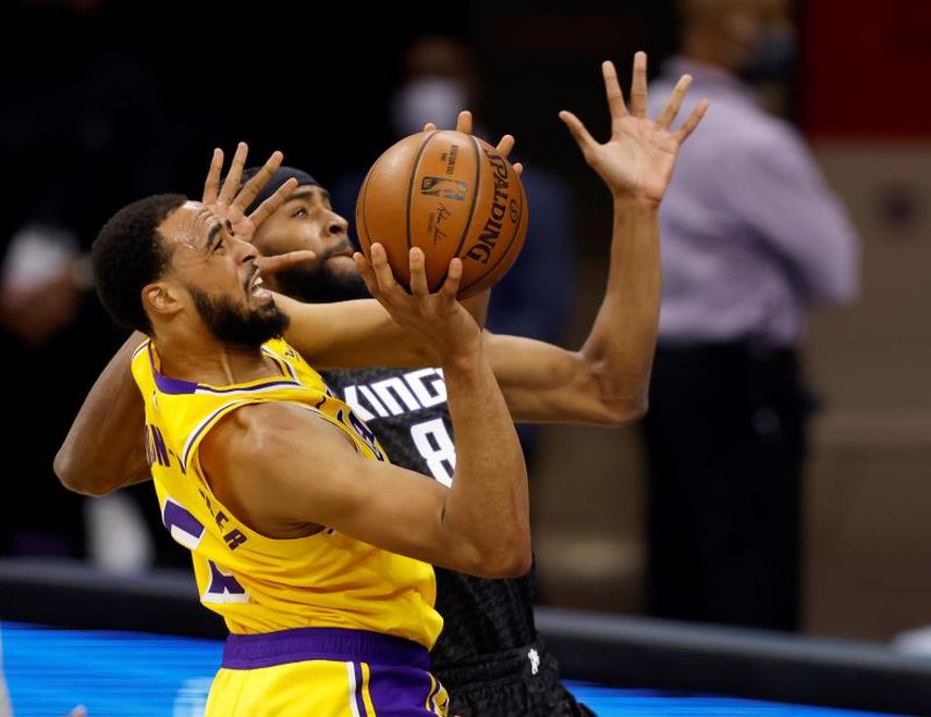 94-115. Kuzma sella la victoria de los diezmados Lakers; Gasol, nueve rebotes