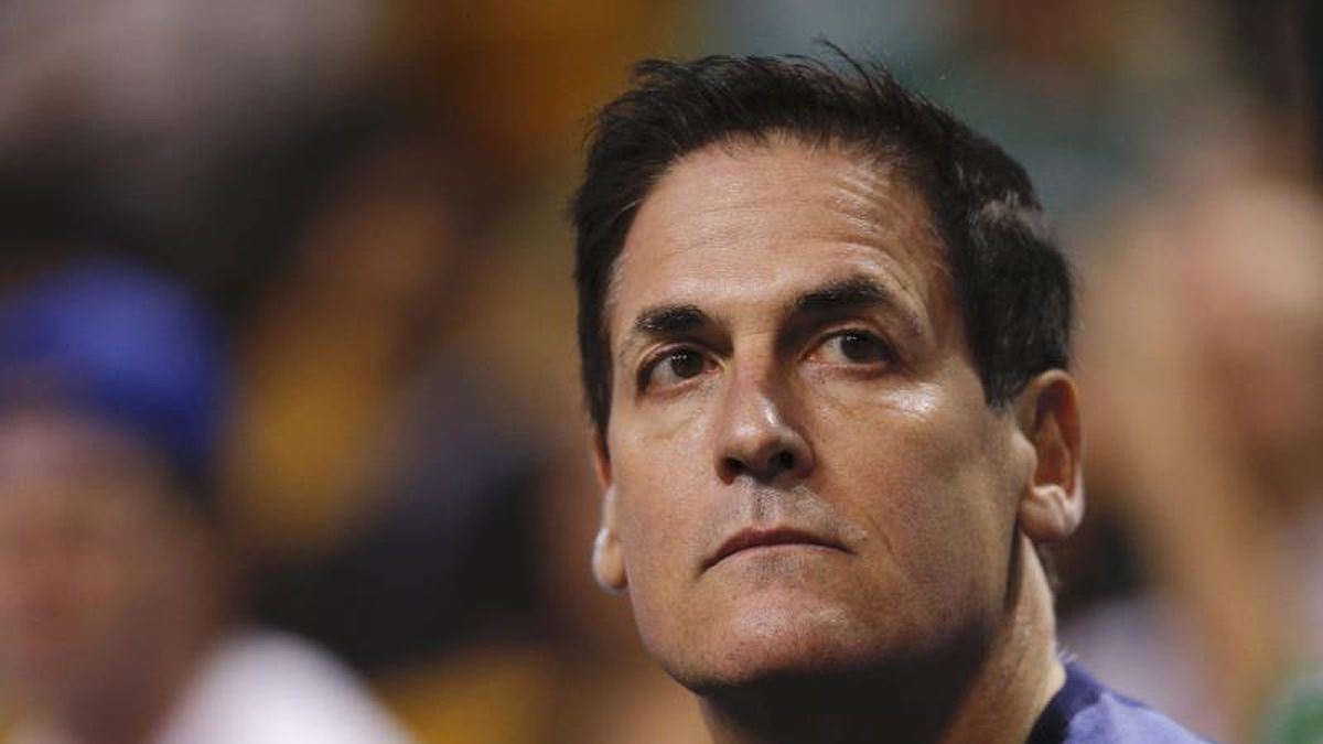 Mark Cuban, dueño de los Mavericks, dispuesto a arrodillarse con sus jugadores