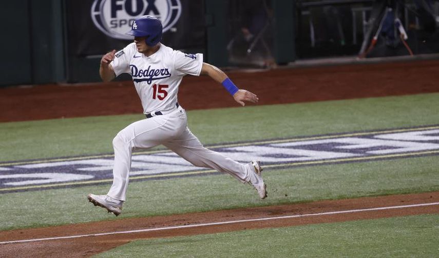 1-0. Barndes jonronea y marca el triunfo de los Dodgers