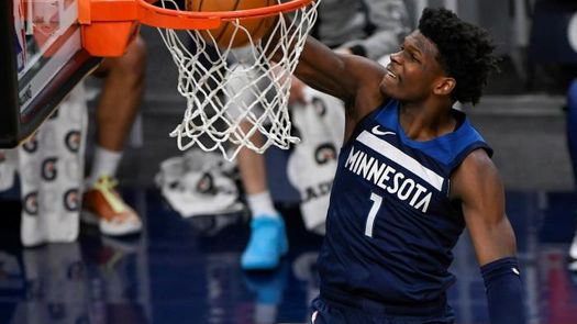 119-123. El novato Edwards y Towns, con 42 y 41 puntos, sorprenden a Suns