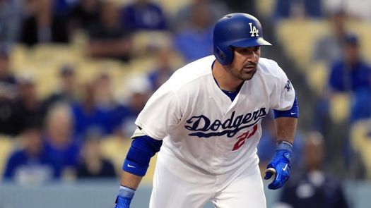 Adrián González jugará en México con los Mariachis de Guadalajara