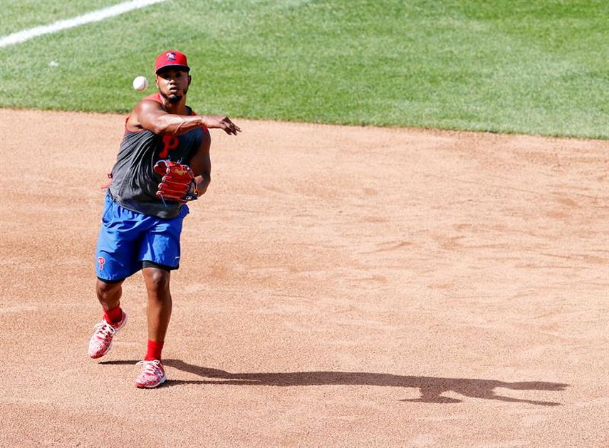 8-7. Segura pega sencillo y marca el triunfo de los Filis