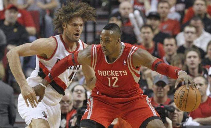 98-81. Howard mantuvo el invicto de Rockets ante unos Spurs diezmados