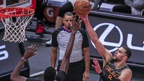 Sixers pueden ganar sin Embiid; Hawks mantienen el efecto McMillan