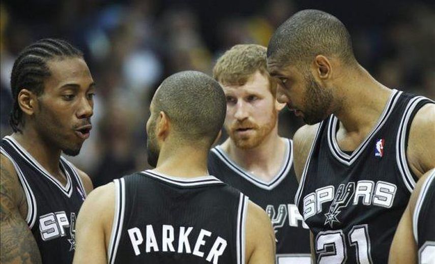 100-75. Bonner encabezó el entrenamiento de los Spurs ante los Sixers