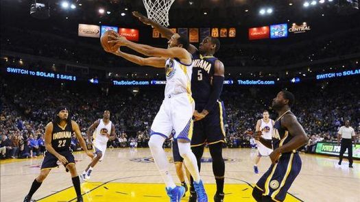 117-102. Thompson anotó 40 puntos y los Warriors consolidan la mejor marca de la NBA