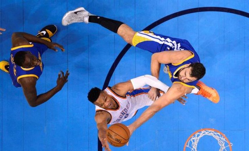 Bogut, lesionado, no jugará finales con Warriors ni Olimpiada con Australia