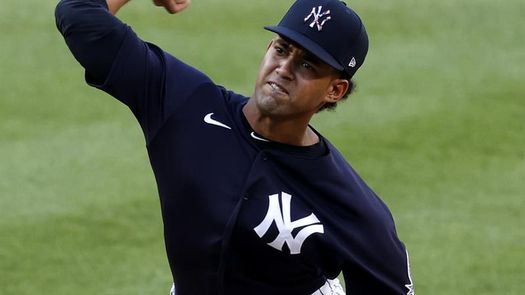 7-2. García logra su primera victoria al superar a los Azulejos