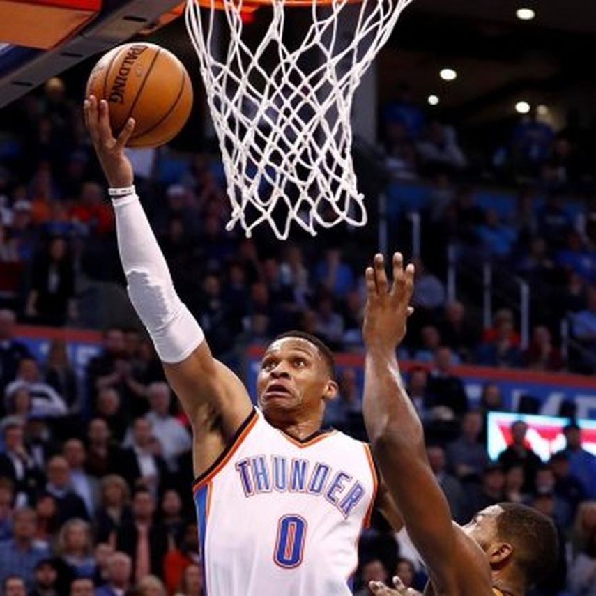 110-94. Westbrook se acerca al triple-doble en triunfo de los Thunder sobre los Kings