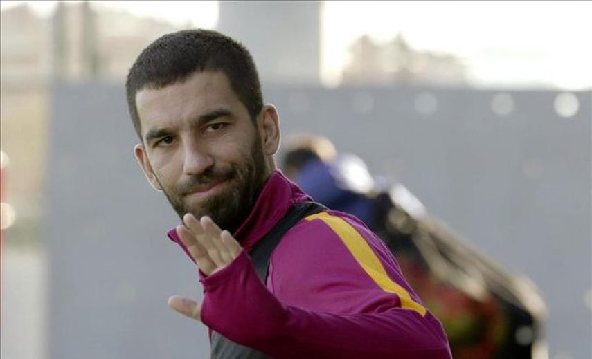 Luis Enrique con Arda, Munir y Sergi Roberto; Valverde con Lekue e Iturraspe