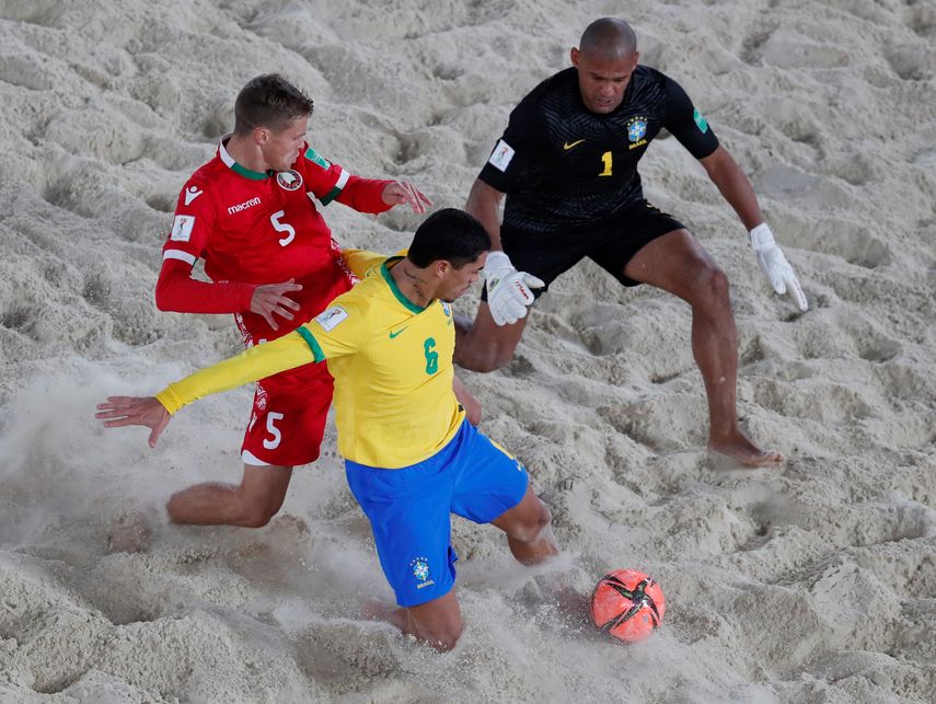 Senegal aplasta a Uruguay en Mundial de fútbol playa