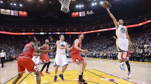 Los Warriors recuperan la mejor marca de la liga, triunfo sufrido de Portland
