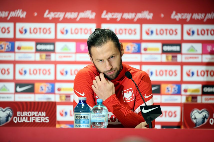 Dos nuevos positivos por coronavirus en la selección polaca