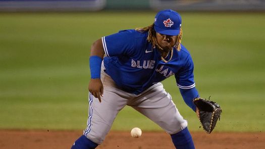 6-2. Guerrero Jr., jonronea y dirige la victoria de los Azulejos