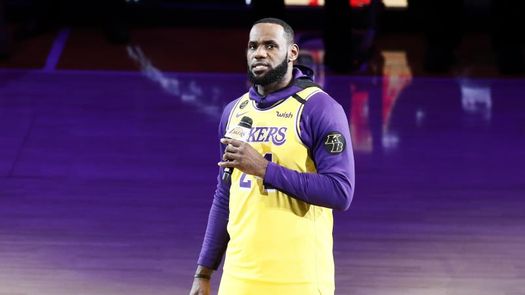 James, de los Lakers, y Powell, de los Raptors, Jugadores de la Semana