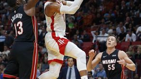 135-121. Nunn y los Heat siguen sin derrota como equipo local